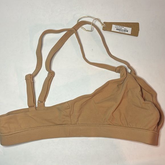 SKIMS FITS EVERYBODY TRIANGLE BRALETTE NWT size SMALL - Picture 7 of 7